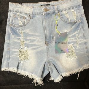 ELITE JEANS Short Shorts E.L.E.V.A.T.E•ON ALL•LEVELS